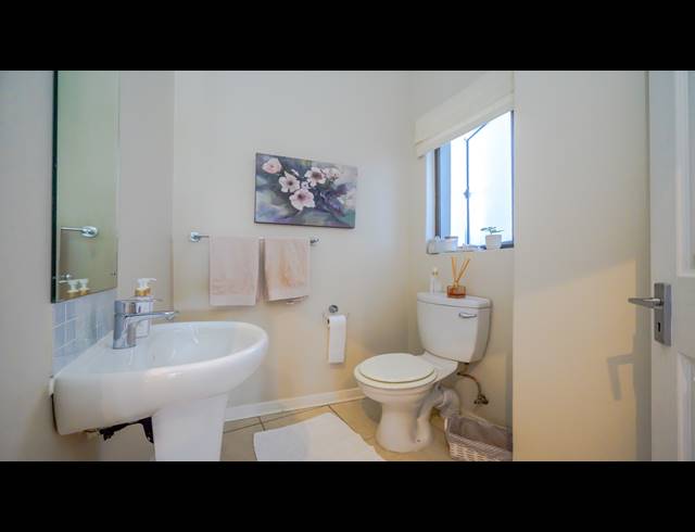 2 BEDROOM TOWNHOUSE FOR SALE IN BALLITO CENTRAL